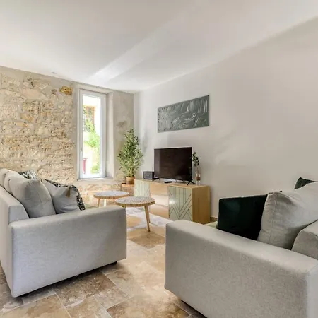 Holiday home Grande De Charme Proche De La Peyriac-de-Mer